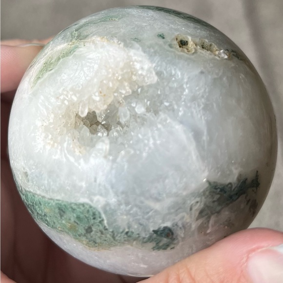 Moss Agate Sphere w/ Heart-Shaped Druzy Pocket - Picture 5 of 17